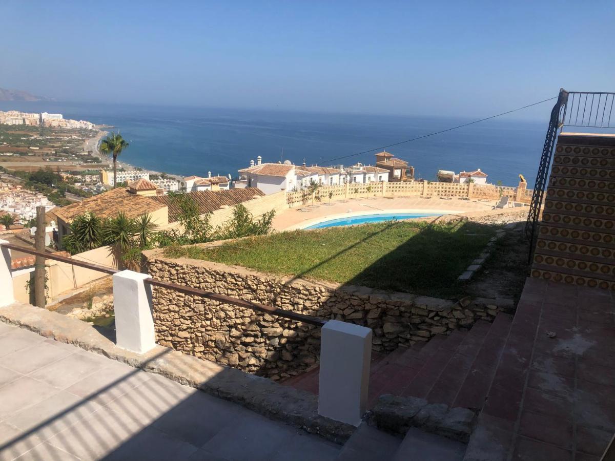 Villa Carmen Нерха Екстериор снимка