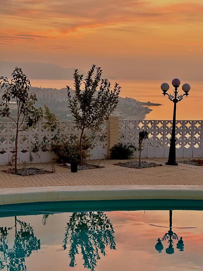 Villa Carmen Нерха Екстериор снимка